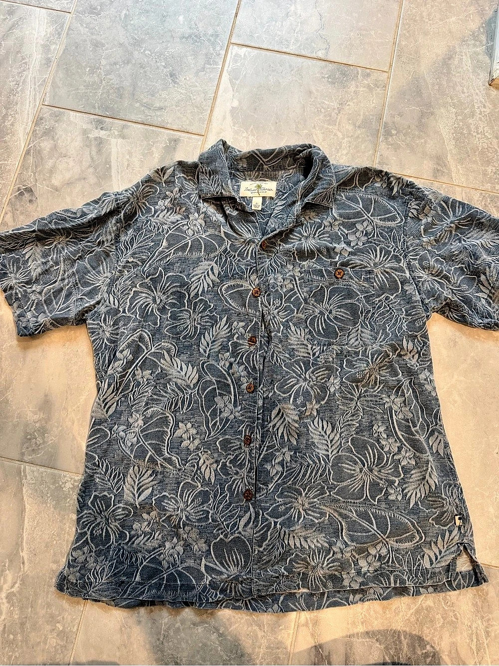 Island Shores Floral Silk Shirt Size Large